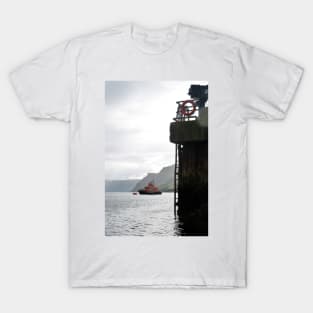 Portree lifeboat at anchor in the harbour, Isle of Skye, Scotland T-Shirt